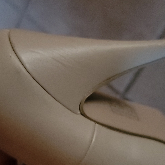 Call it Spring - Picture 5 of 6